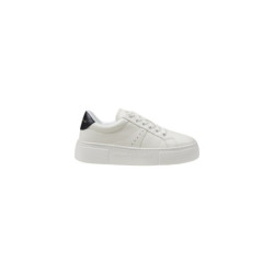 Armani Exchange - Armani...